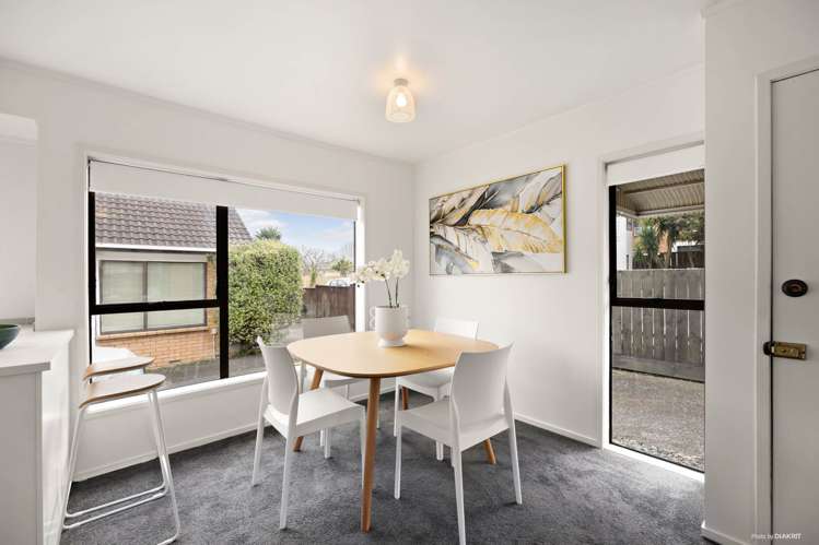 2/100 East Coast Road Forrest Hill_8