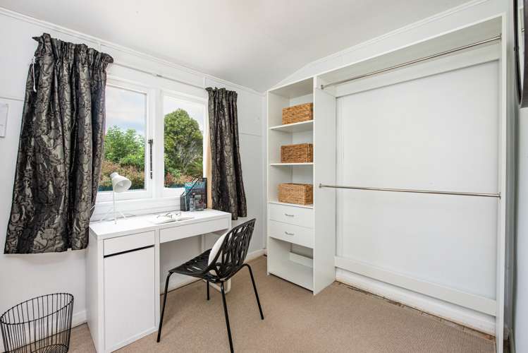 15 Angus Avenue Berhampore_10