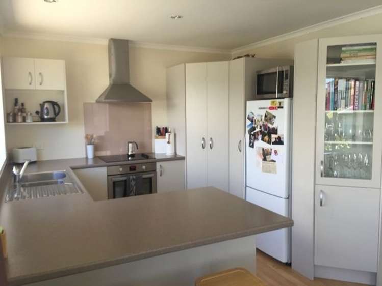 2 Carleton Place Toi Toi_2