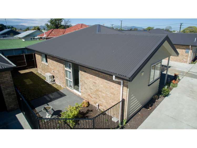 2/121 Marriotts Road North New Brighton_13