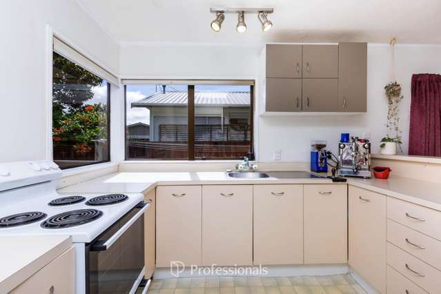25b Memphis Grove Totara Park_4