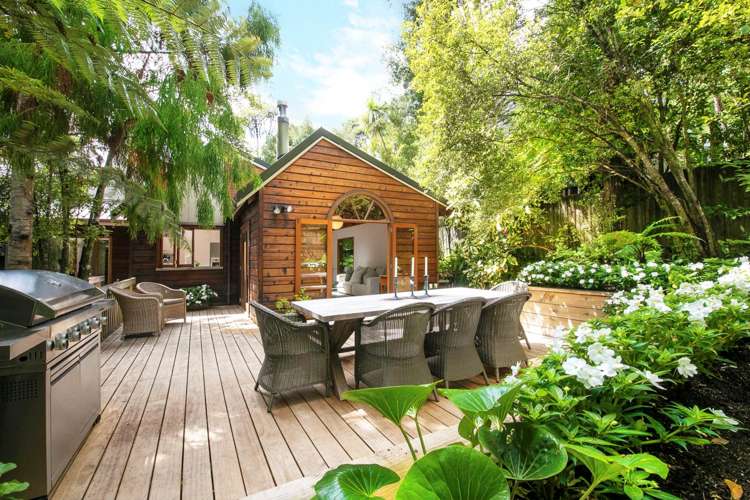 6 Kaurimu Rise Titirangi_12