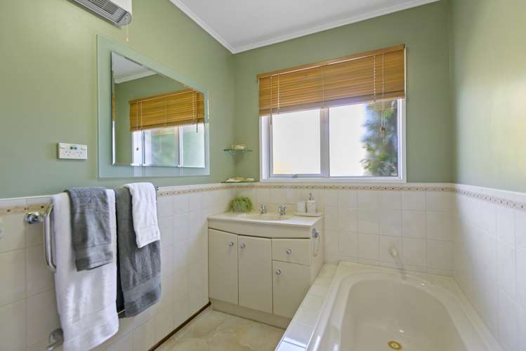 333 Hamptons Road Prebbleton_16