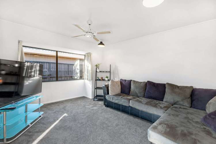 7 Easton Way Levin_10