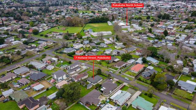 7 HOLLAND STREET Pukekohe_3
