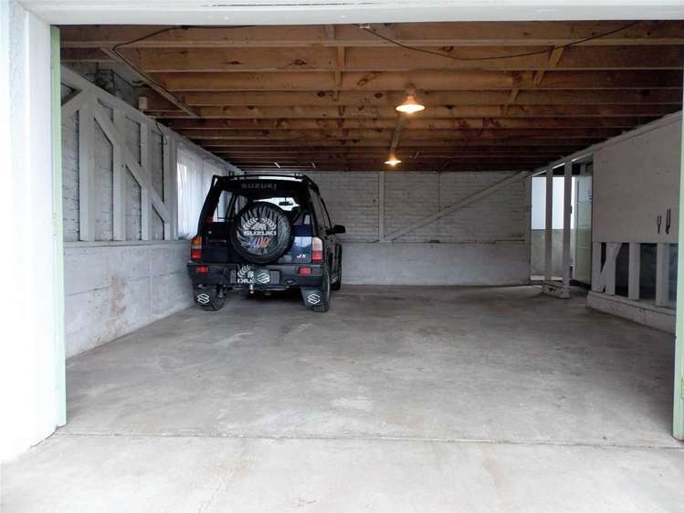 33 Halberg Street Papakura_16