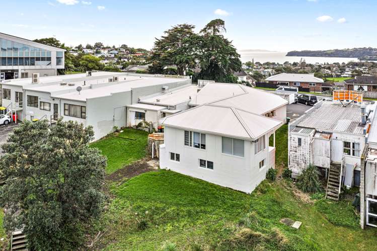 739 & 747F Whangaparaoa Road Stanmore Bay_21