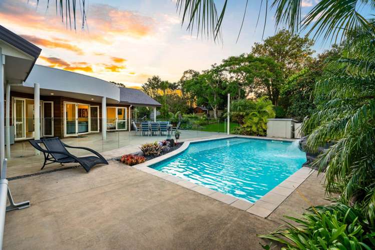 16 Windfall Grove Greenhithe_26