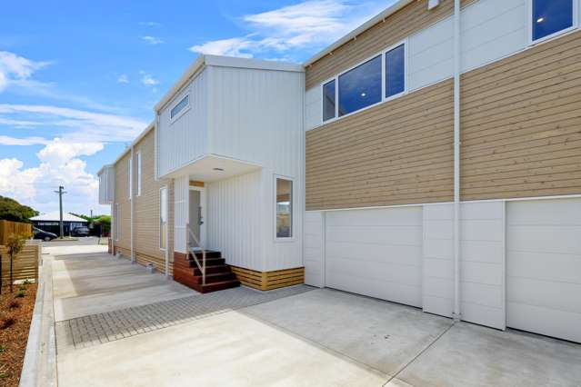 Beachside Bliss - Only 3 Left!