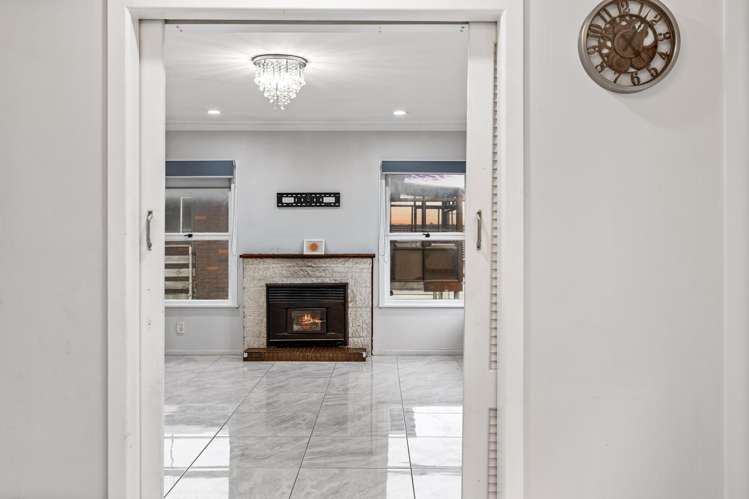 41 Royal Road Massey_4