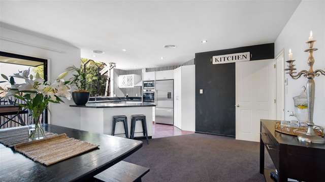 32 Lowry Avenue Redwood_3