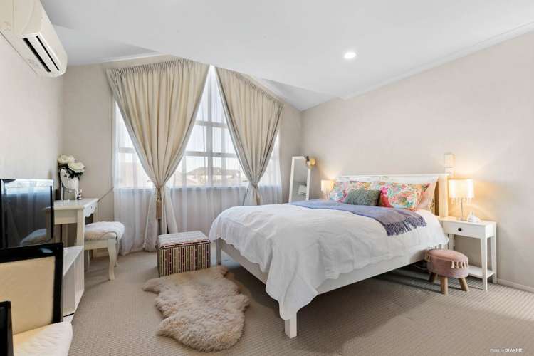 27 Savona Drive Flat Bush_6