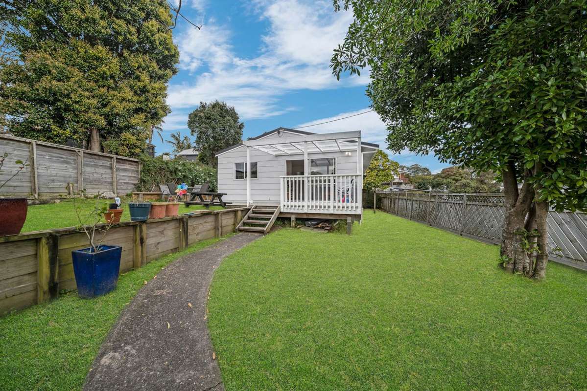 2/125 Beach Haven Road_4