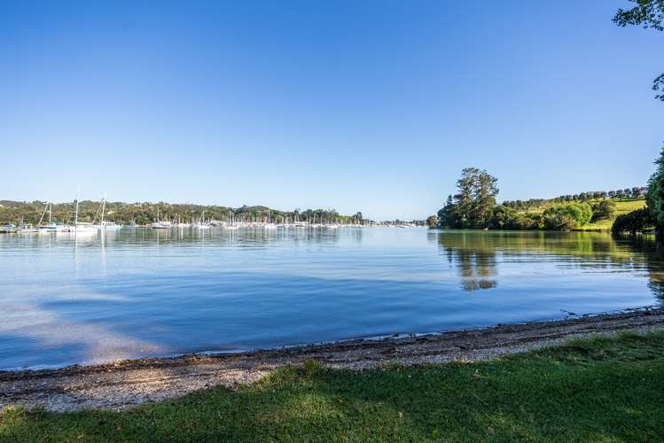 745d Waikino Road Russell Surrounds_14