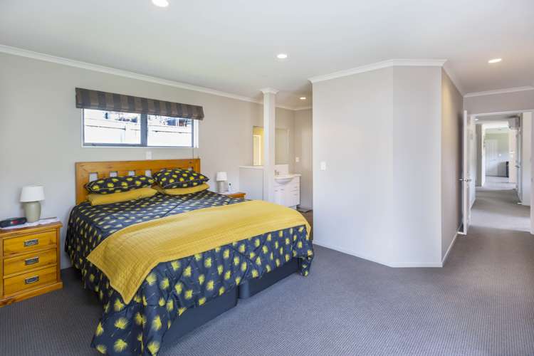 44 King Charles Drive Kingsley Heights_8