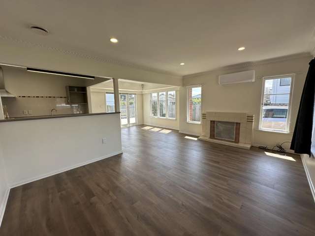 5 Fraser Road 10695_2