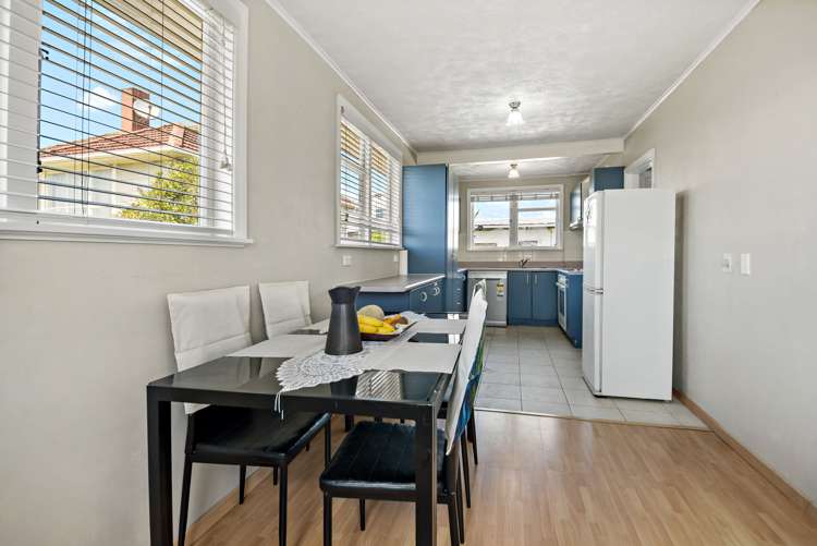 82 Kelman Road Kelston_23