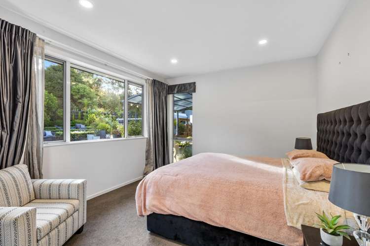 8 Somerset Place Stanmore Bay_17