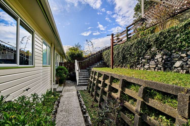 15b Florio Terrace Tawa_19