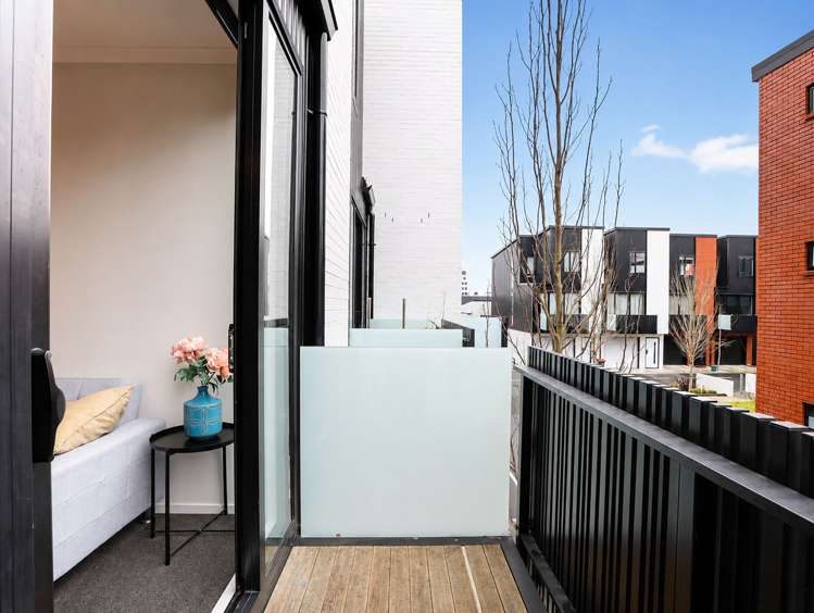 13/216 Tristram Street_3