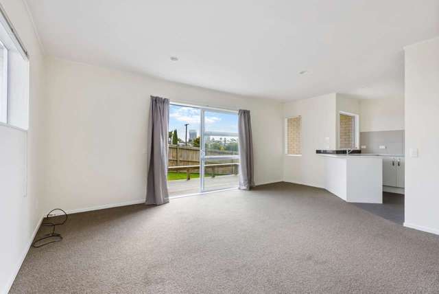 2/40 Hart Road Hauraki_3