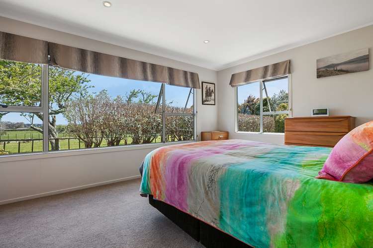 15 Pairatahi Road Kaingaroa_10