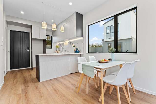 3/113 Flanshaw Road Te Atatu South_2