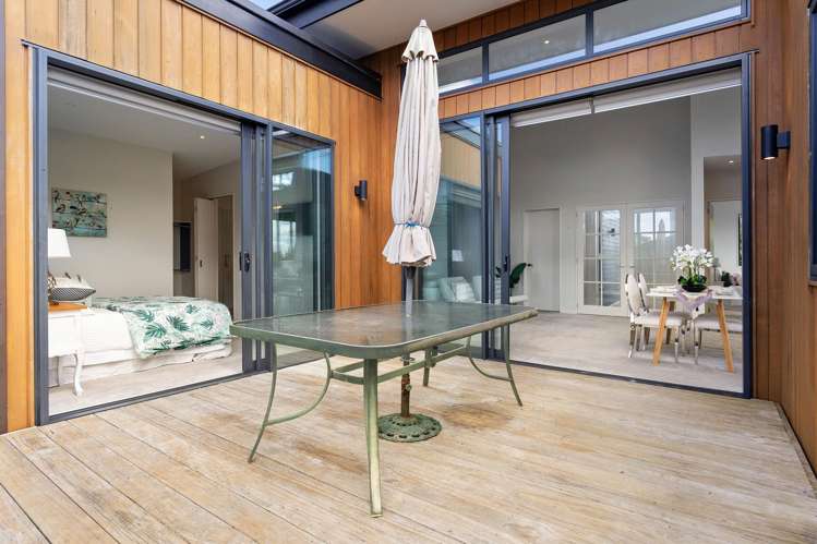 36 Matahae Drive Flat Bush_13