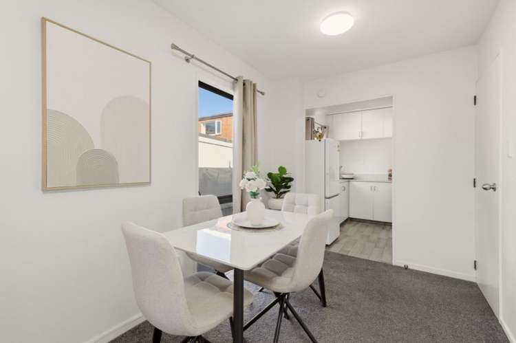 1/19 Grove Road Addington_8