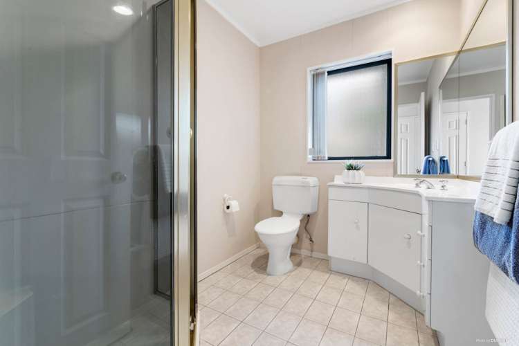 218 Whitford Road Shamrock Park_14