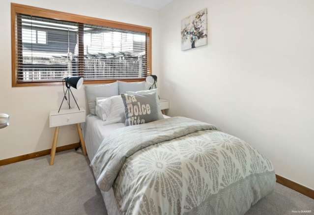 10 Dunkerron Avenue Epsom_4