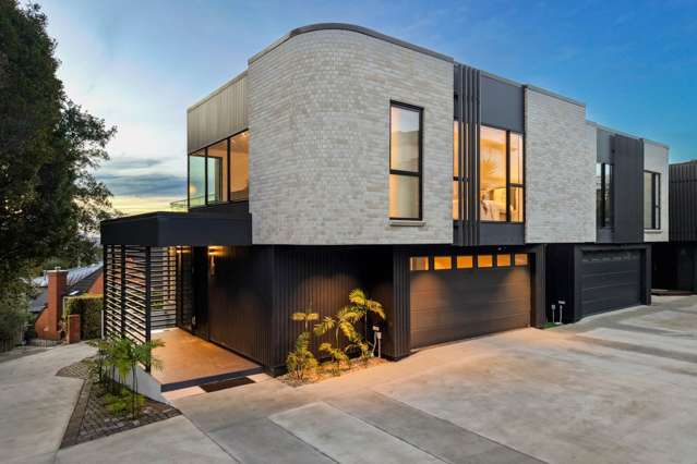 Elevated Luxury with Panoramic City Views – DGZ