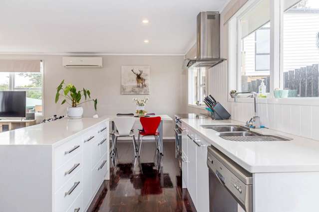 97 Carlisle Road Torbay_4