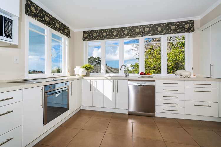 8 Penning Road Castor Bay_11