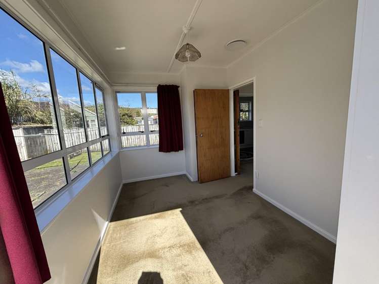 8 Gillespie Street 1353_18