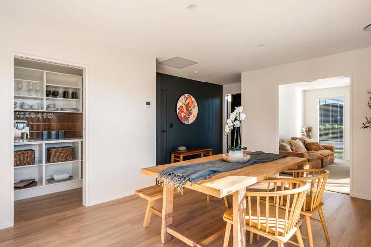 182 Burdon Loop Lake Hawea_10