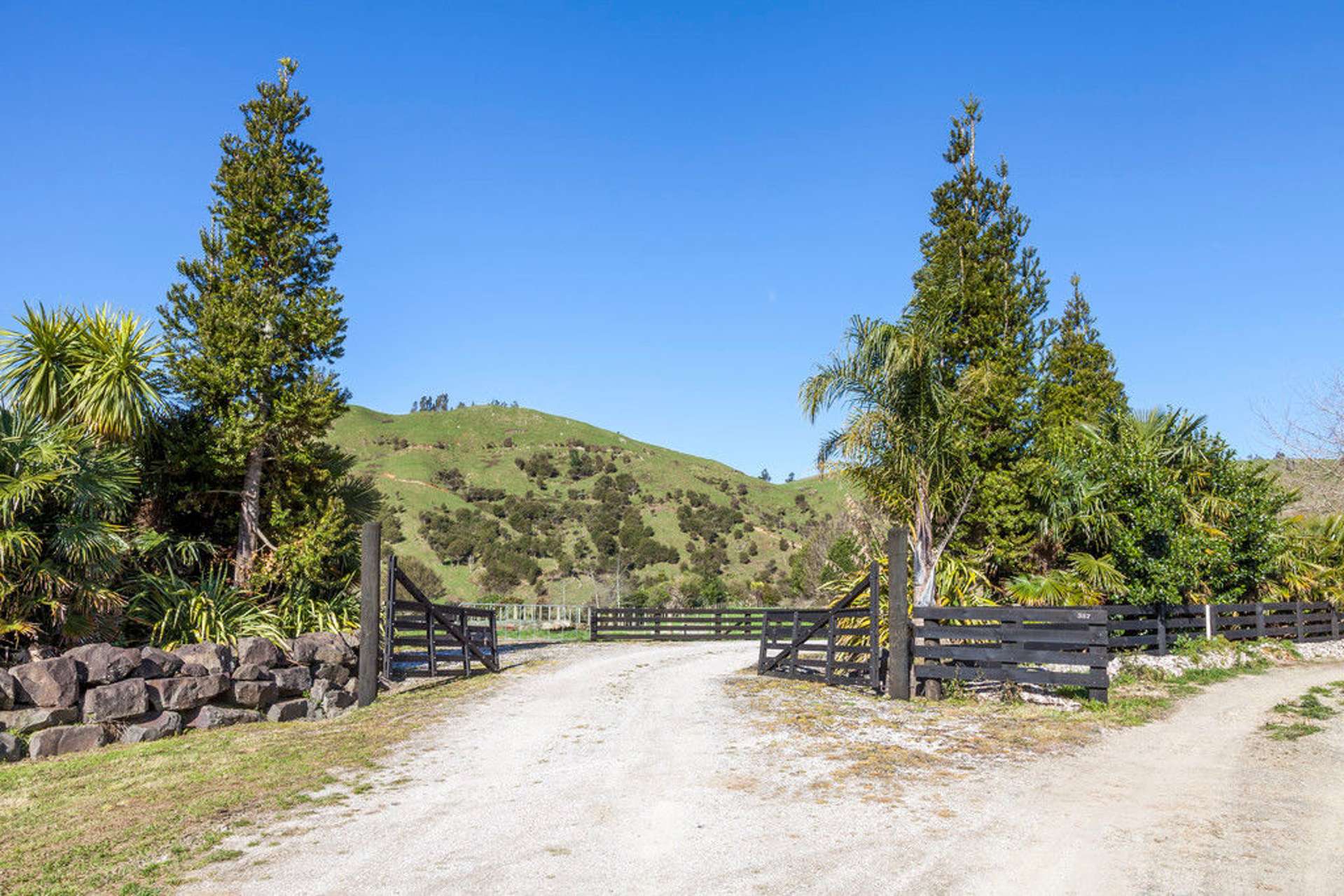 385 Wentworth Valley Road Whangamata_0