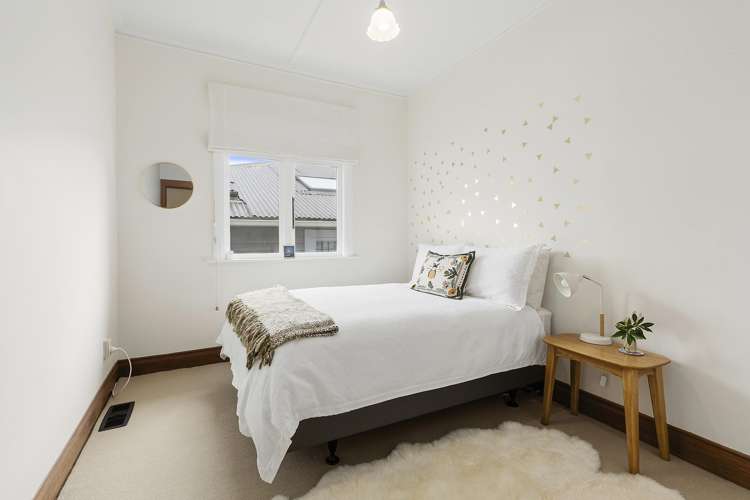 11 Firth Terrace Karori_13