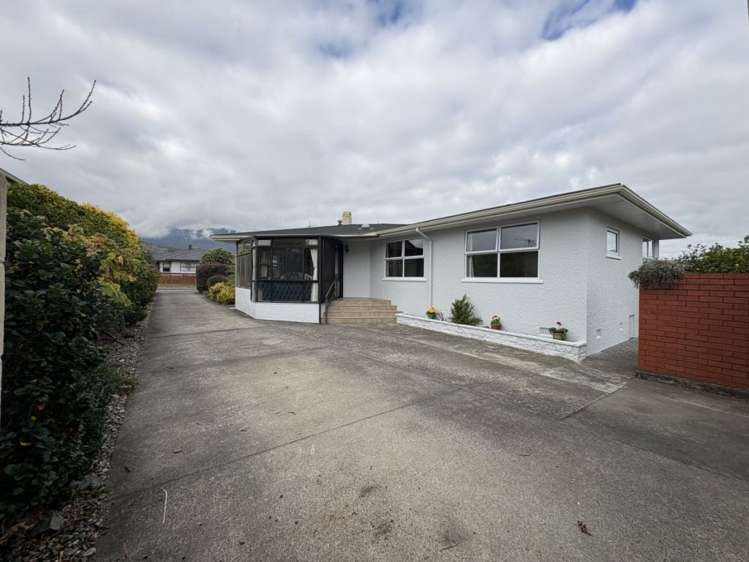 22 Tennyson Crescent_0