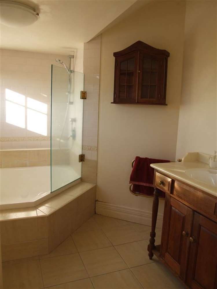 11 Clarence Road Northcote Point_13