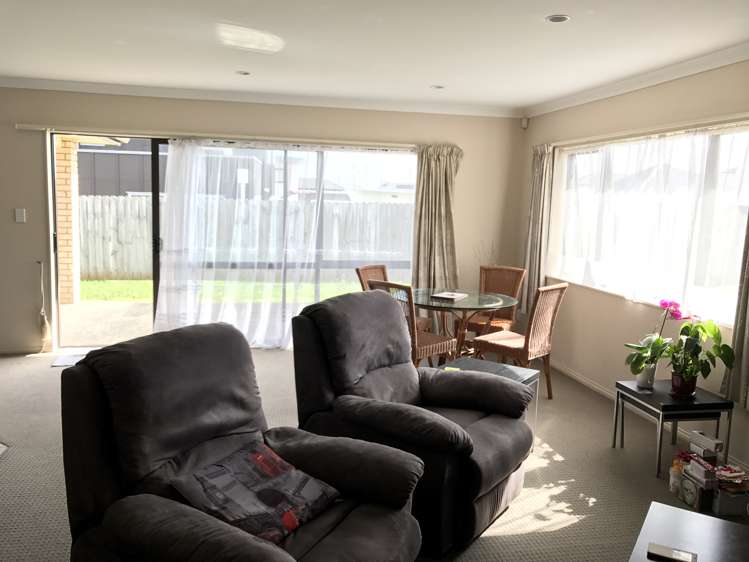 37 Constellation Avenue Beachlands_4