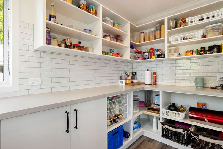 17 Taksan Place Pukete_6