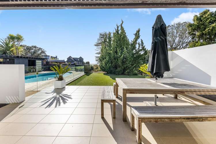 303 Beach Road Campbells Bay_7