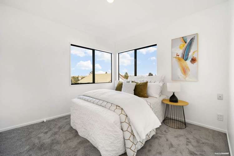 2/30 Roberts Road Glenfield_4