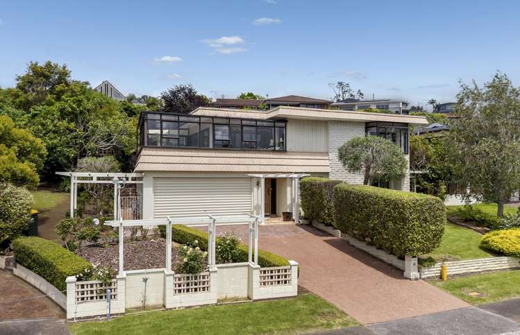 31 & 33 Castleton Drive_0