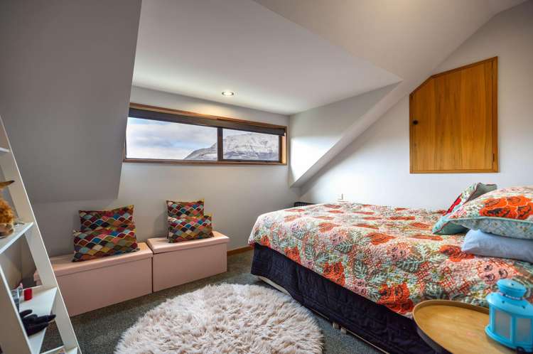 4 Moss Lane Sunshine Bay_14