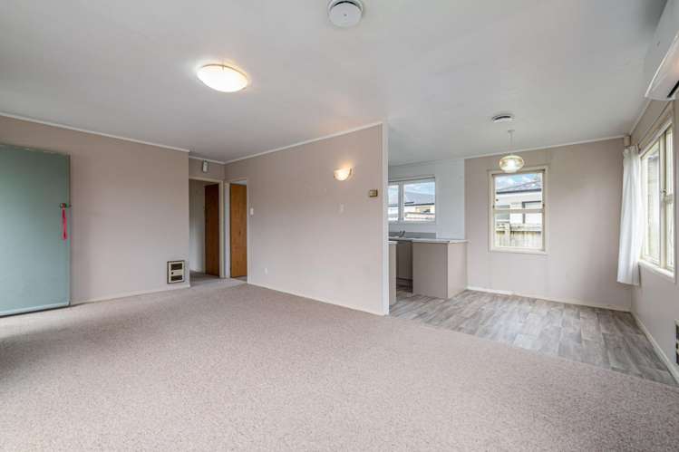 A/55 Taioma Crescent Te Atatu Peninsula_1