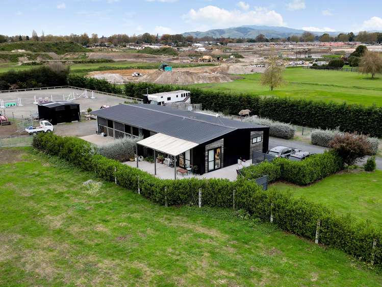 409 Grasslands Drive Cambridge_6