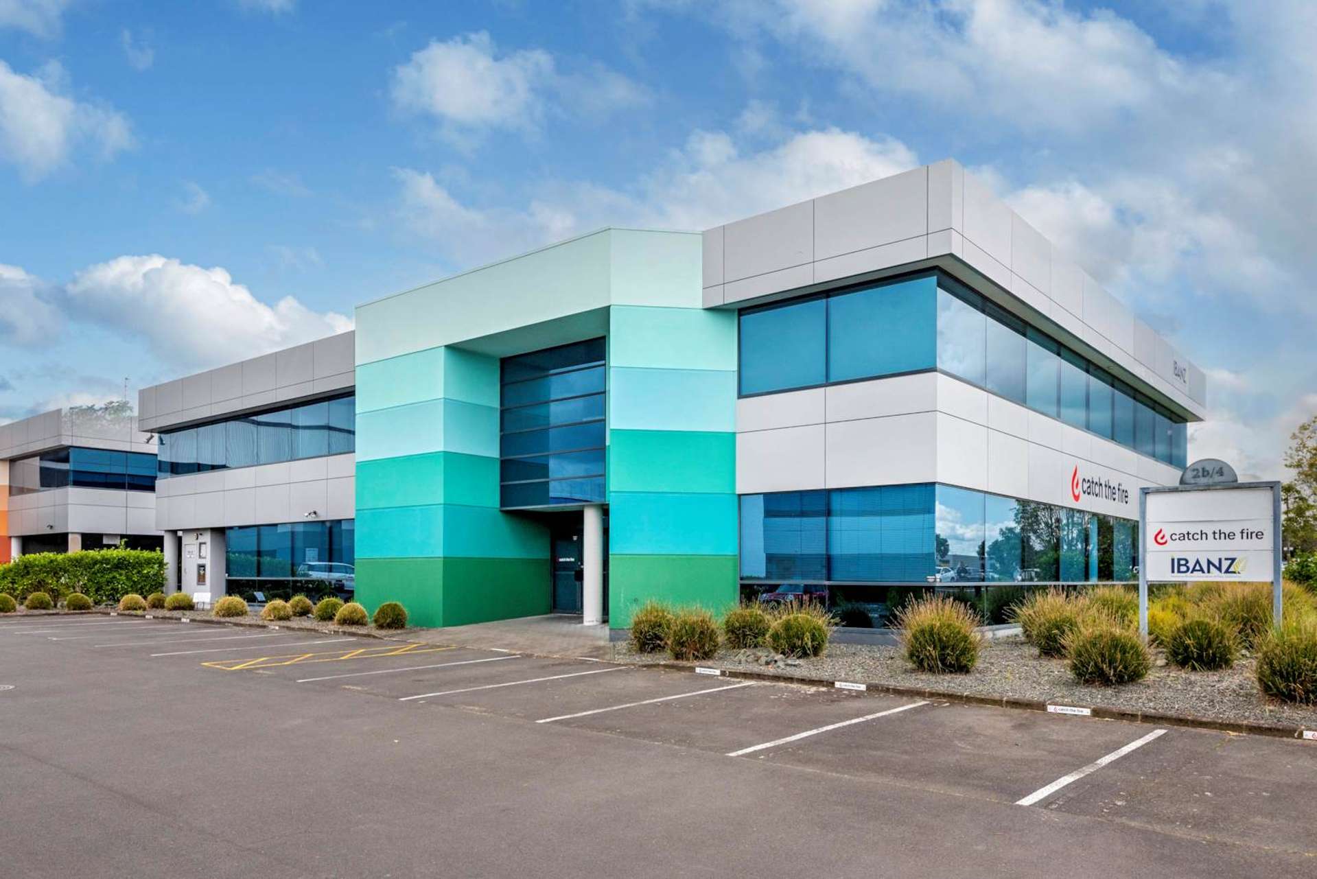 Unit 9/2A William Pickering Drive Rosedale_0