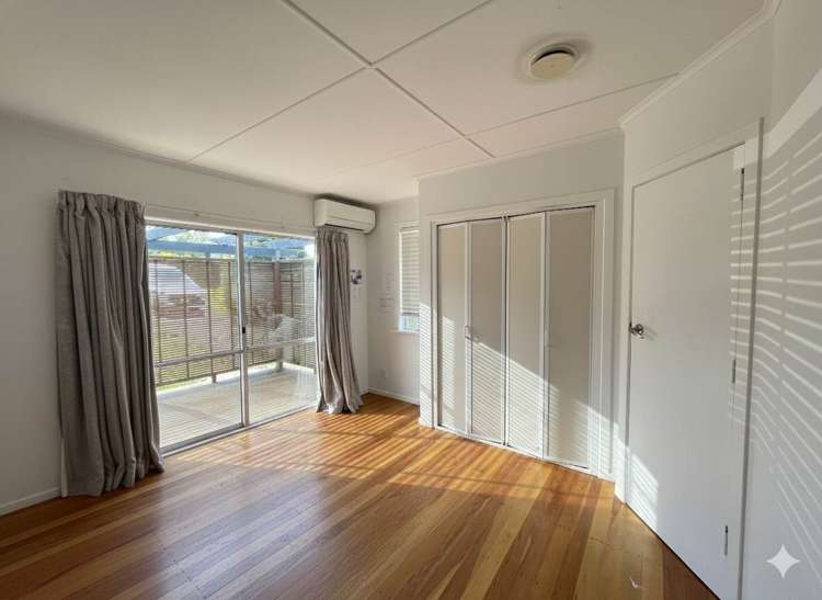 28 South Lynn Road Titirangi_4